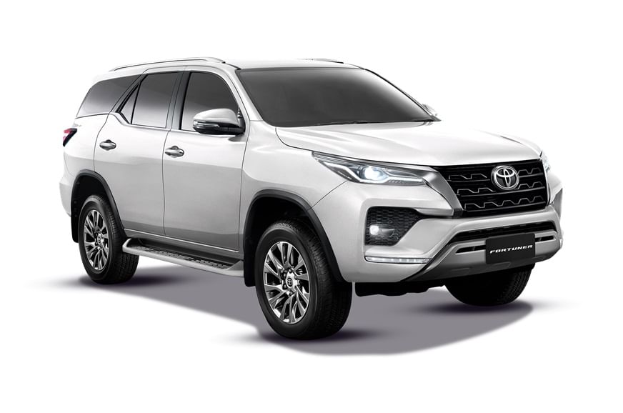 Toyota Fortuner hybrid ra mắt: Giá quy đổi từ 1,3 tỷ đồng, vẫn máy dầu 2.8L kèm mô-tơ điện, nhưng không thể chạy thuần điện- Ảnh 3.