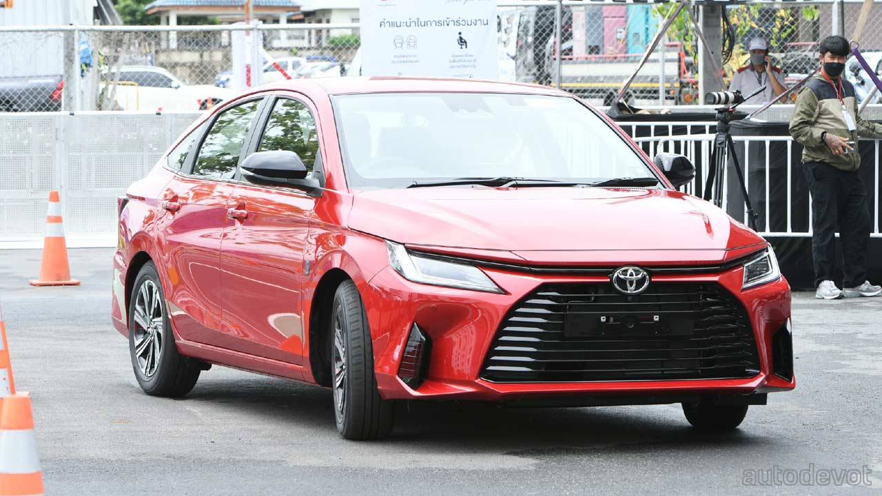 Toyota Vios hybrid ra mắt tháng 8: Động cơ tinh chỉnh từ Yaris Cross, tiêu thụ từ 3,8 lít/100km, về Việt Nam sẽ gây khó City, Accent- Ảnh 2.