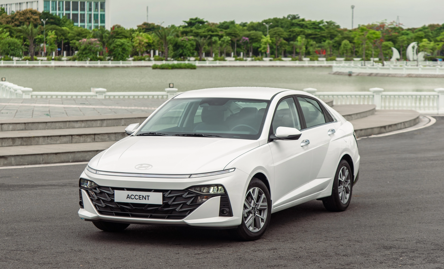 Nhiều xe Hyundai giảm giá lăn bánh trong tháng 6: Mua Palisade, Santa Fe tiết kiệm cả trăm triệu đồng- Ảnh 7. Nhiều xe Hyundai giảm giá lăn bánh trong tháng 6: Mua Palisade, Santa Fe tiết kiệm cả trăm triệu đồng- Ảnh 7.