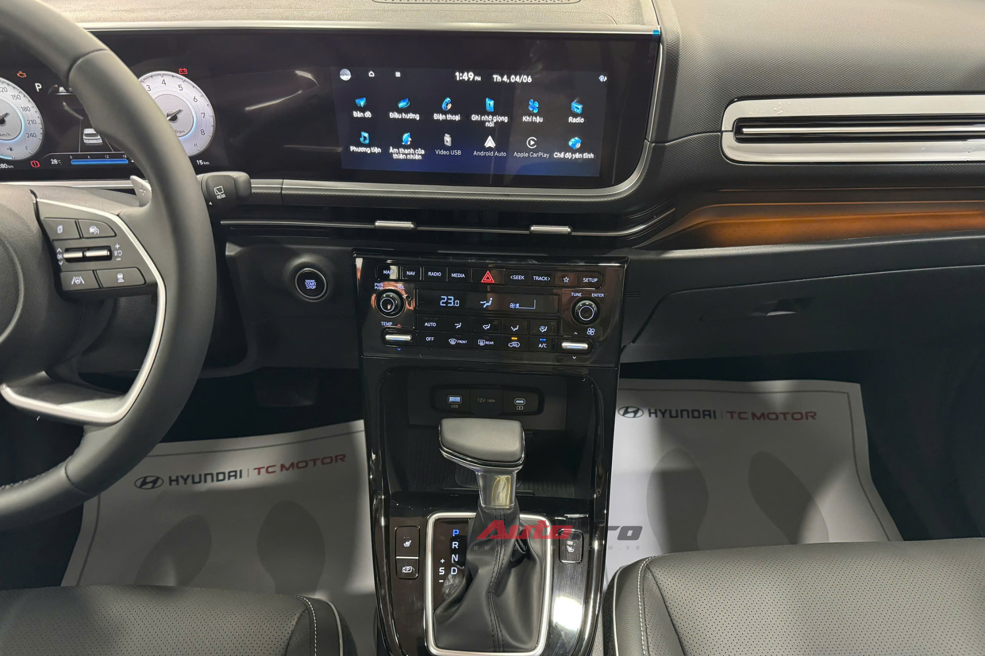 Ảnh thực tế Hyundai Creta bản 'cận full' giá 705 triệu đồng tại đại lý: Thiết kế mới long lanh, có ADAS, cạnh tranh Xforce Ultimate với giá ngang ngửa- Ảnh 12. Ảnh thực tế Hyundai Creta bản 'cận full' giá 705 triệu đồng tại đại lý: Thiết kế mới long lanh, có ADAS, cạnh tranh Xforce Ultimate với giá ngang ngửa- Ảnh 12.