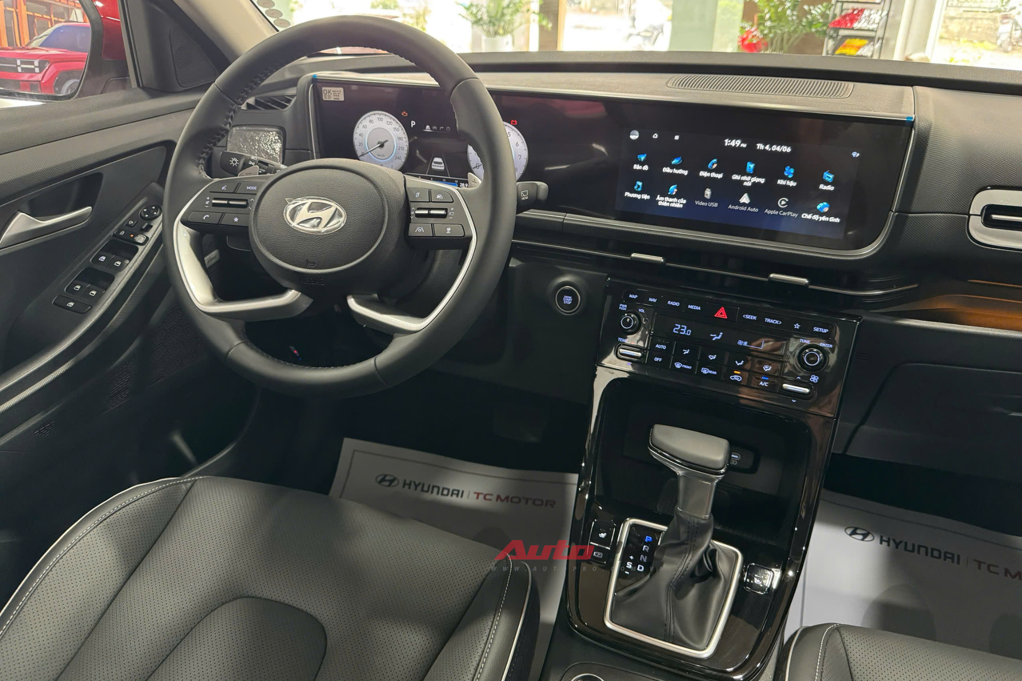 Ảnh thực tế Hyundai Creta bản 'cận full' giá 705 triệu đồng tại đại lý: Thiết kế mới long lanh, có ADAS, cạnh tranh Xforce Ultimate với giá ngang ngửa- Ảnh 10. Ảnh thực tế Hyundai Creta bản 'cận full' giá 705 triệu đồng tại đại lý: Thiết kế mới long lanh, có ADAS, cạnh tranh Xforce Ultimate với giá ngang ngửa- Ảnh 10.