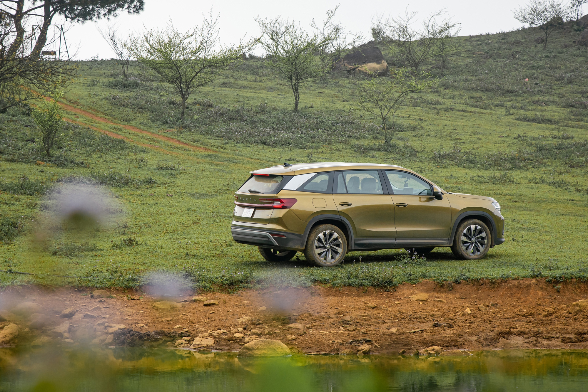 Gần 600km cầm lái Skoda Kodiaq 2025: Cảm giác lái khác biệt, treo thích ứng gây ‘nghiện’ nhưng vẫn có điểm cần khắc phục- Ảnh 34. Gần 600km cầm lái Skoda Kodiaq 2025: Cảm giác lái khác biệt, treo thích ứng gây ‘nghiện’ nhưng vẫn có điểm cần khắc phục- Ảnh 34.