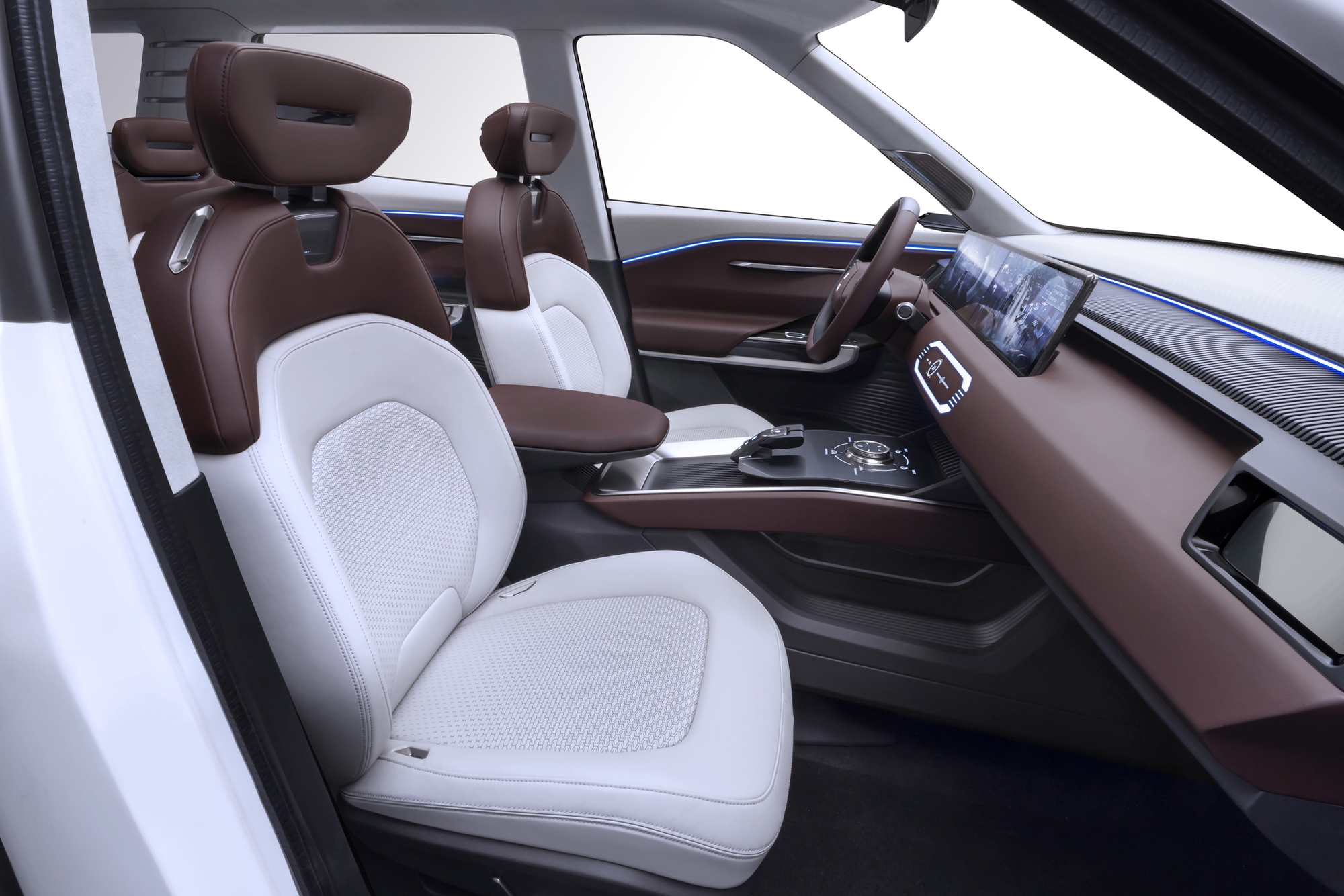 Mitsubishi DST Concept ra mắt Việt Nam: Mẫu xe 7 chỗ mới dễ thay thế Outlander, nhiều điểm giống Xforce, có ADAS- Ảnh 20.