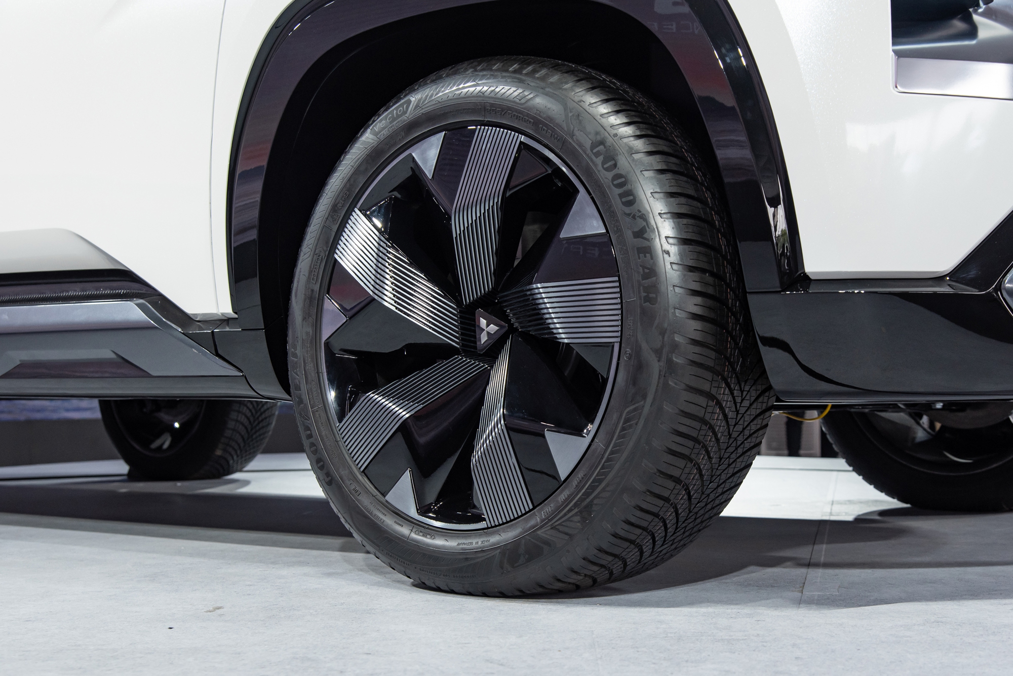 Xem thực tế Mitsubishi DST Concept ngoài đời thực: Hàng 3 cực rộng, có ADAS, nhiều điểm giống Xforce đang bán chạy- Ảnh 10.