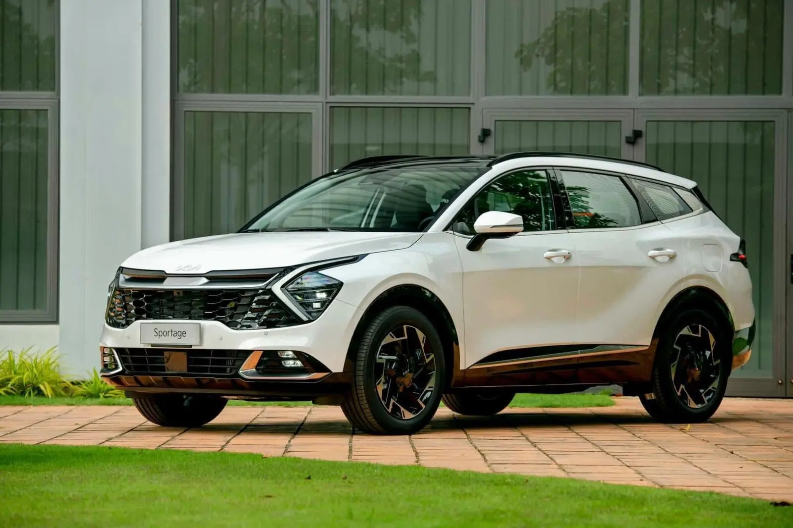 Một bản Kia Sportage máy xăng trước nguy cơ khai tử tại một thị trường, nguyên nhân có thể khiến người Việt đồng cảm- Ảnh 3. Một bản Kia Sportage máy xăng trước nguy cơ khai tử tại một thị trường, nguyên nhân có thể khiến người Việt đồng cảm- Ảnh 3.