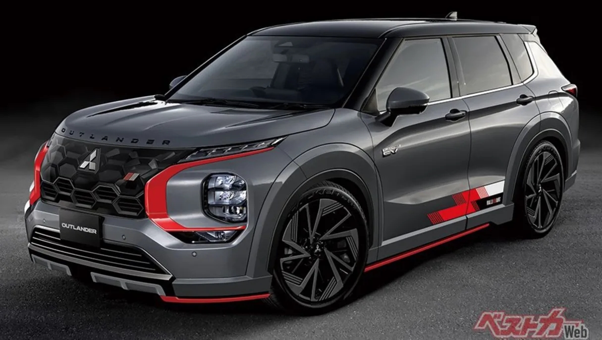 Mitsubishi Outlander bản hiệu suất cao này mà về Việt Nam thì dễ hot: Mâm lớn, phanh to, có chi tiết kiểu xe đua F1- Ảnh 2. Mitsubishi Outlander bản hiệu suất cao này mà về Việt Nam thì dễ hot: Mâm lớn, phanh to, có chi tiết kiểu xe đua F1- Ảnh 2.