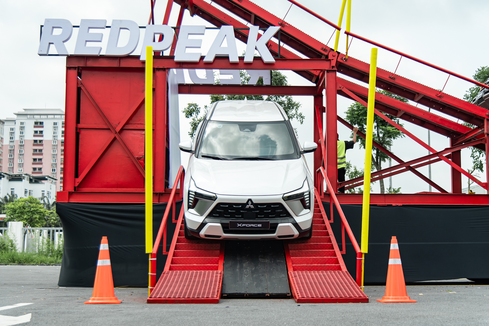 Vắt sức Mitsubishi Xforce leo dốc cao 8 mét và loạt bài thử ra trò, lại còn free tại Hà Nội- Ảnh 20.