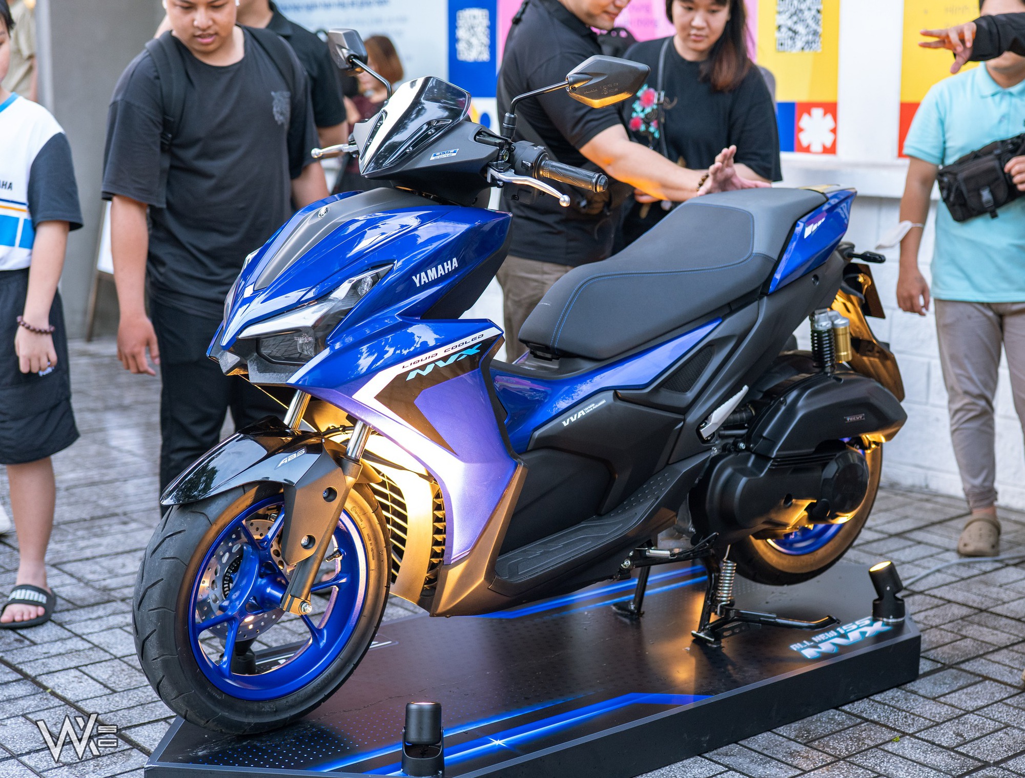 Yamaha NVX 2025 lần đầu trưng bày tại VN: Nhiều công nghệ mới, kỳ vọng giá tốt để đối đầu Air Blade- Ảnh 2. Yamaha NVX 2025 lần đầu trưng bày tại VN: Nhiều công nghệ mới, kỳ vọng giá tốt để đối đầu Air Blade- Ảnh 2.