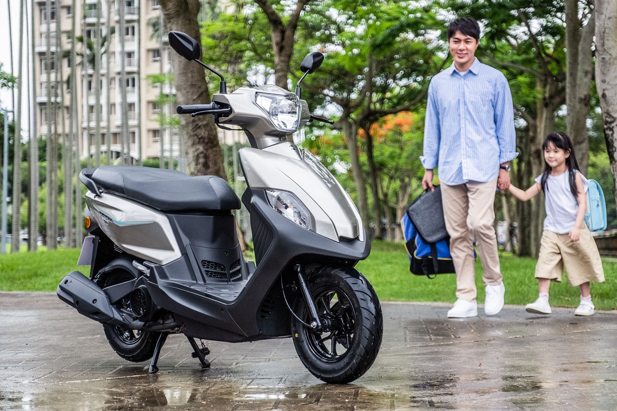 Duke 125 mẫu xe tay ga tiết kiệm xăng hơn Honda Vision, cốp rộng hơn cả Honda Lead!- Ảnh 9.