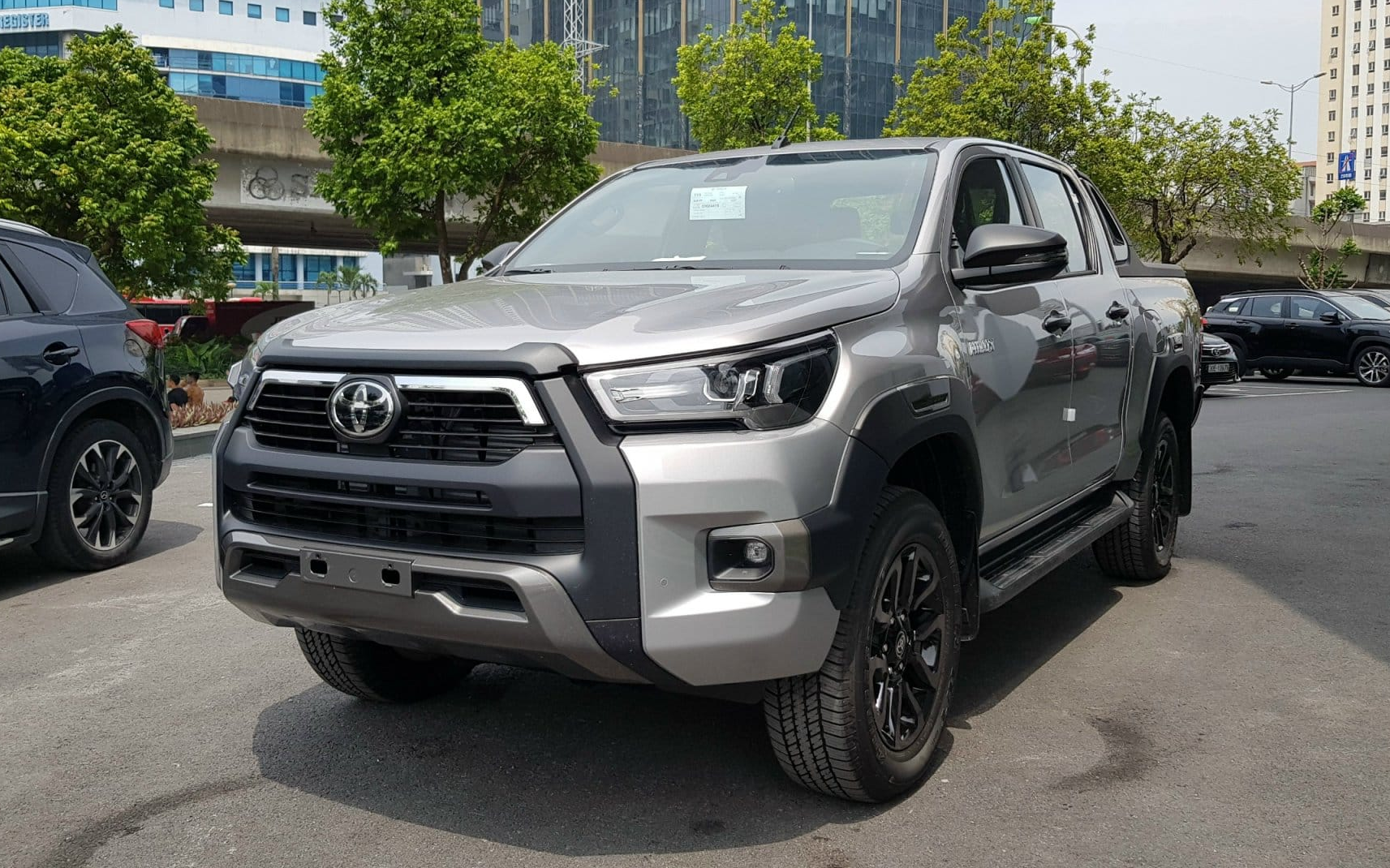 Toyota chiếm một nửa xe bán chạy nhất thế giới: Doanh số Corolla Cross tăng khủng nhất, Hilux bán ít ở Việt Nam nhưng leo top toàn cầu- Ảnh 4. Toyota chiếm một nửa xe bán chạy nhất thế giới: Doanh số Corolla Cross tăng khủng nhất, Hilux bán ít ở Việt Nam nhưng leo top toàn cầu- Ảnh 4.