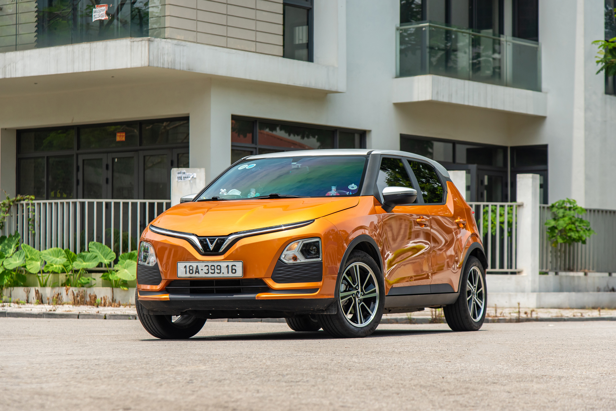 Xe xăng bán chạy nhất nửa đầu 2025 gọi tên Xpander, Ford có tất sản phẩm lọt top trên 5.000 chiếc- Ảnh 2. Xe xăng bán chạy nhất nửa đầu 2025 gọi tên Xpander, Ford có tất sản phẩm lọt top trên 5.000 chiếc- Ảnh 2.