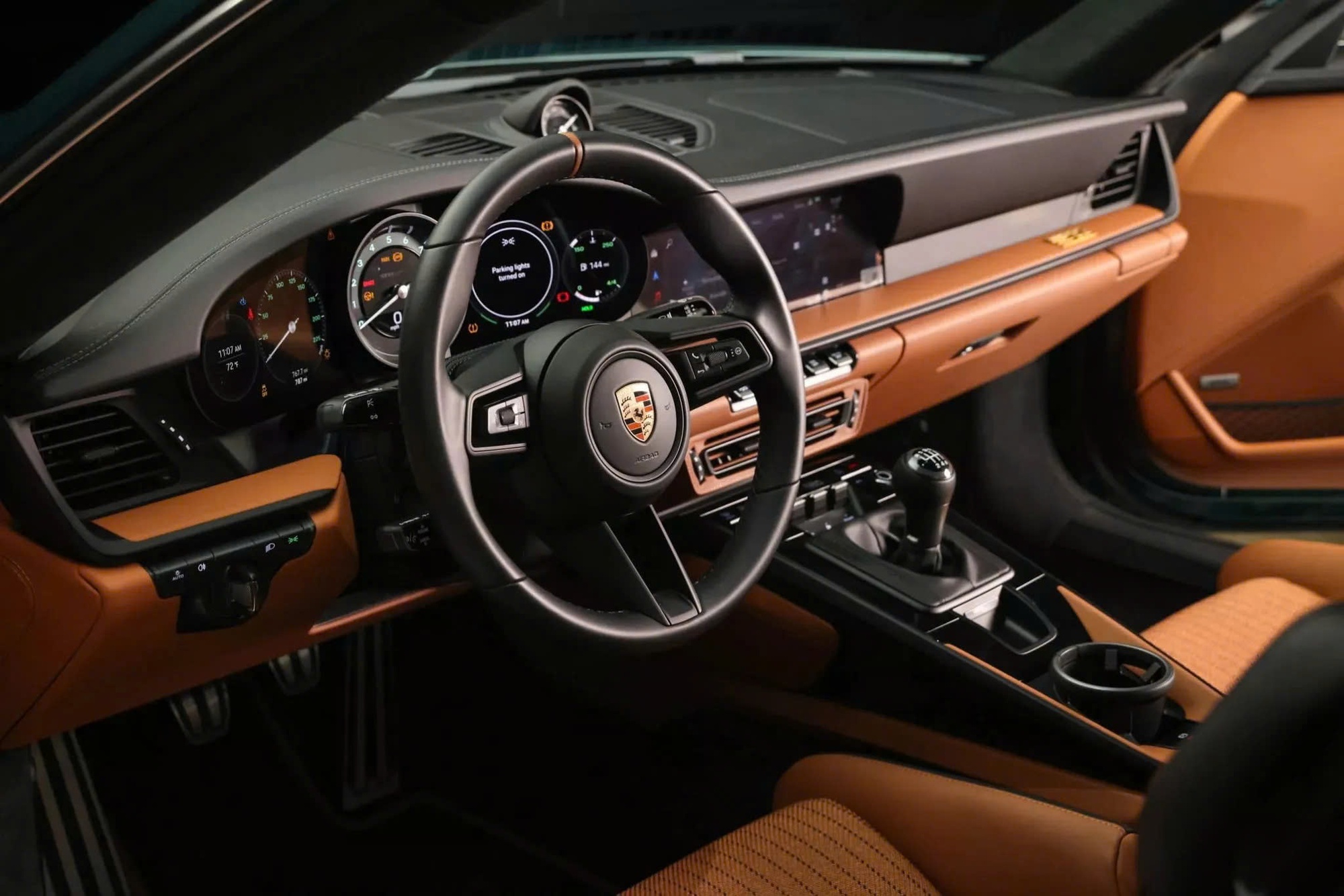 Được trả giá gấp đôi mua mới nhưng chủ nhân chiếc Porsche 911 này vẫn từ chối không bán- Ảnh 9.