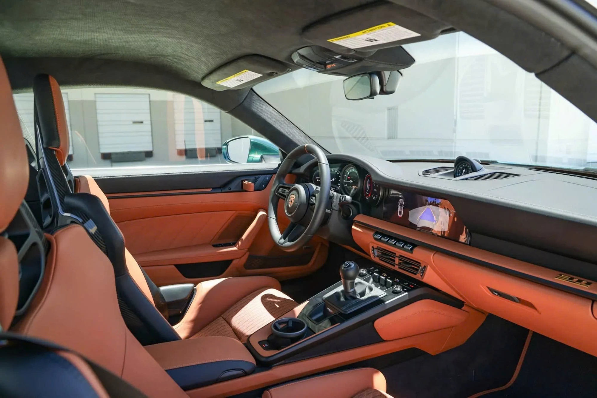 Được trả giá gấp đôi mua mới nhưng chủ nhân chiếc Porsche 911 này vẫn từ chối không bán- Ảnh 3.