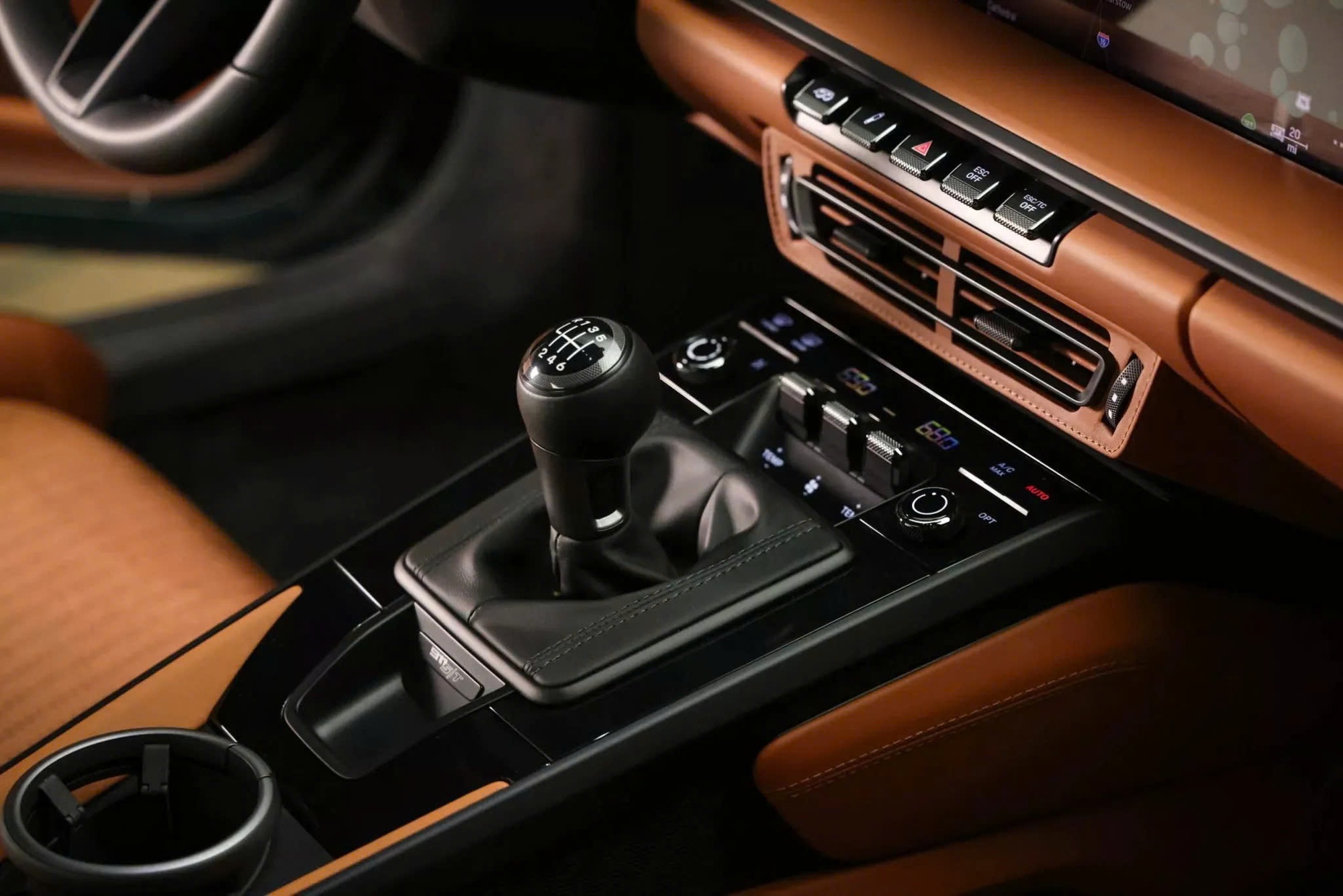 Được trả giá gấp đôi mua mới nhưng chủ nhân chiếc Porsche 911 này vẫn từ chối không bán- Ảnh 12.