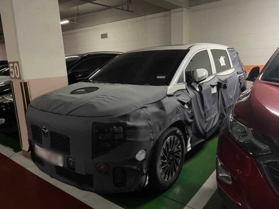 'Bắt gặp' Hyundai Custin facelift: Trông bề thế hơn nhờ lấy nét của Palisade, địa điểm xuất hiện gây bất ngờ- Ảnh 2. 'Bắt gặp' Hyundai Custin facelift: Trông bề thế hơn nhờ lấy nét của Palisade, địa điểm xuất hiện gây bất ngờ- Ảnh 2.