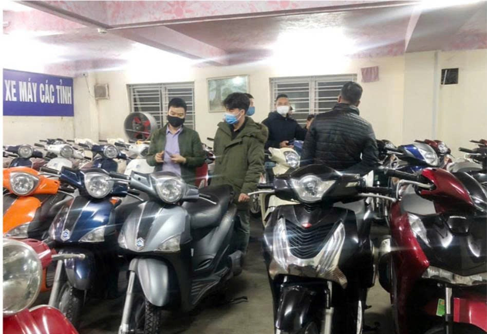 Dân buôn xe máy cũ ở Hà Nội tính bài chuyển về các tỉnh- Ảnh 1.