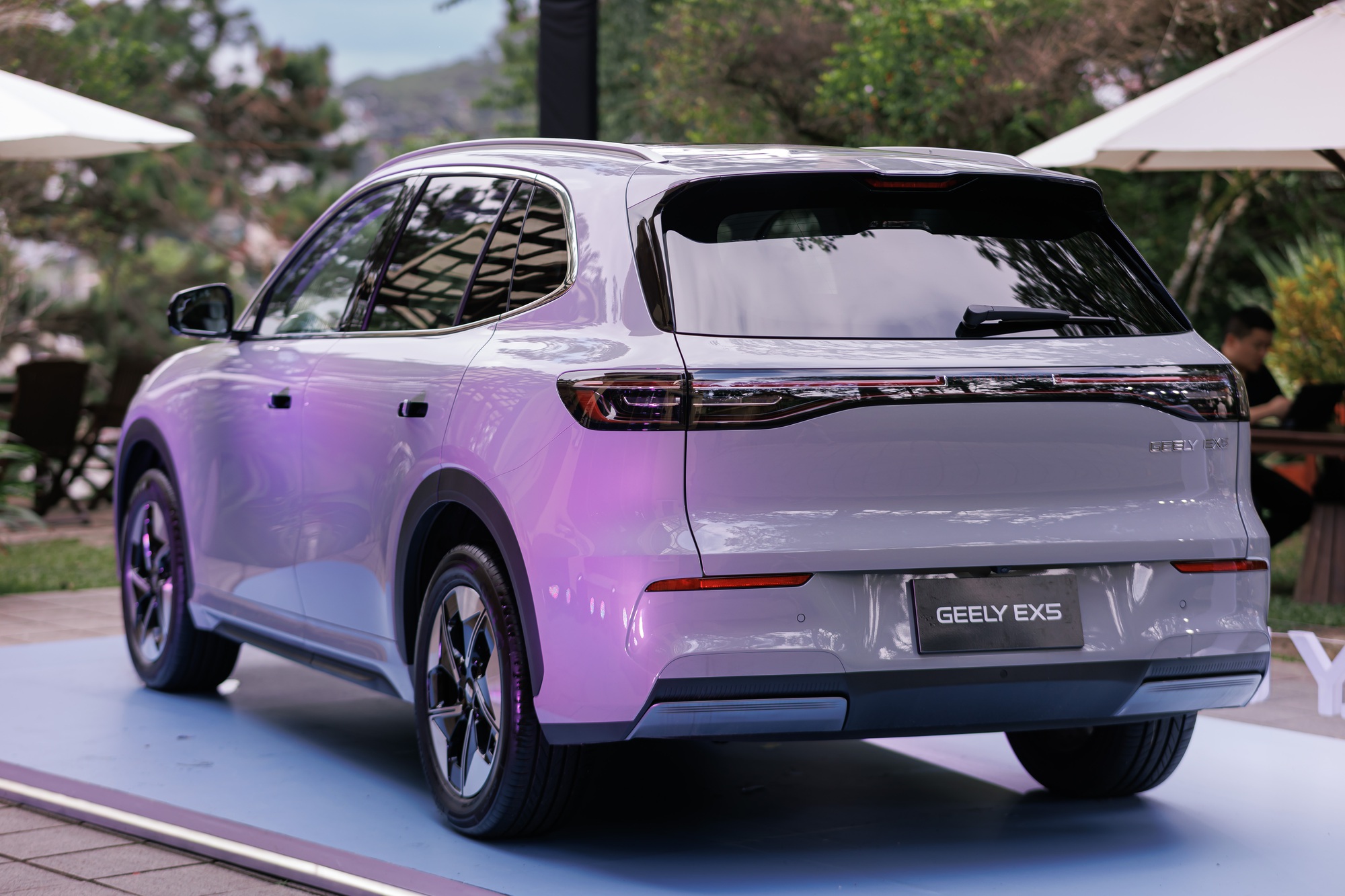 Geely EX5 ra mắt tại Việt Nam: Hai bản, giá từ 839 triệu đồng, 495km/sạc, có ADAS- Ảnh 6.