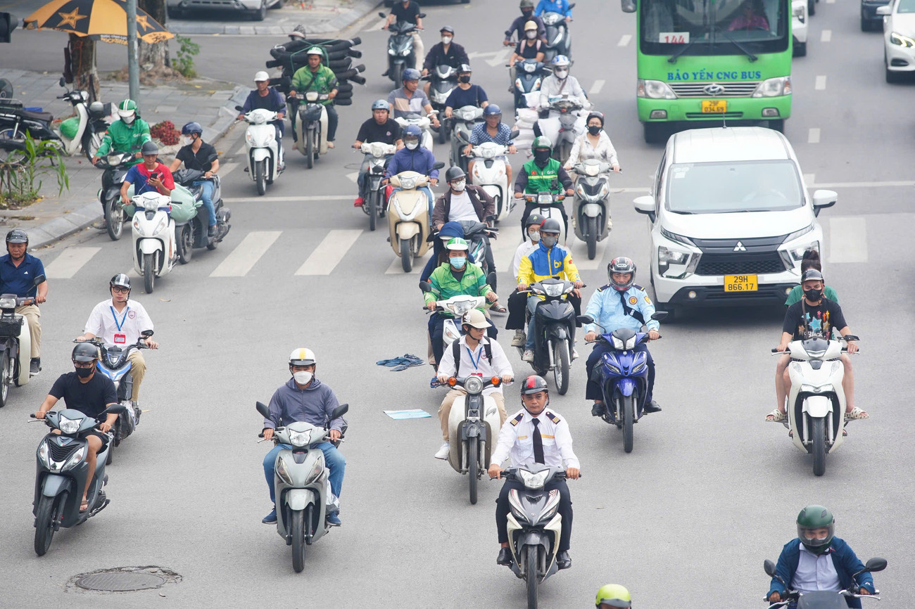 Hà Nội sắp siết chặt xe xăng, hãng sản xuất xe máy lớn nhất Việt Nam nói gì?- Ảnh 1. Hà Nội sắp siết chặt xe xăng, hãng sản xuất xe máy lớn nhất Việt Nam nói gì?- Ảnh 1.