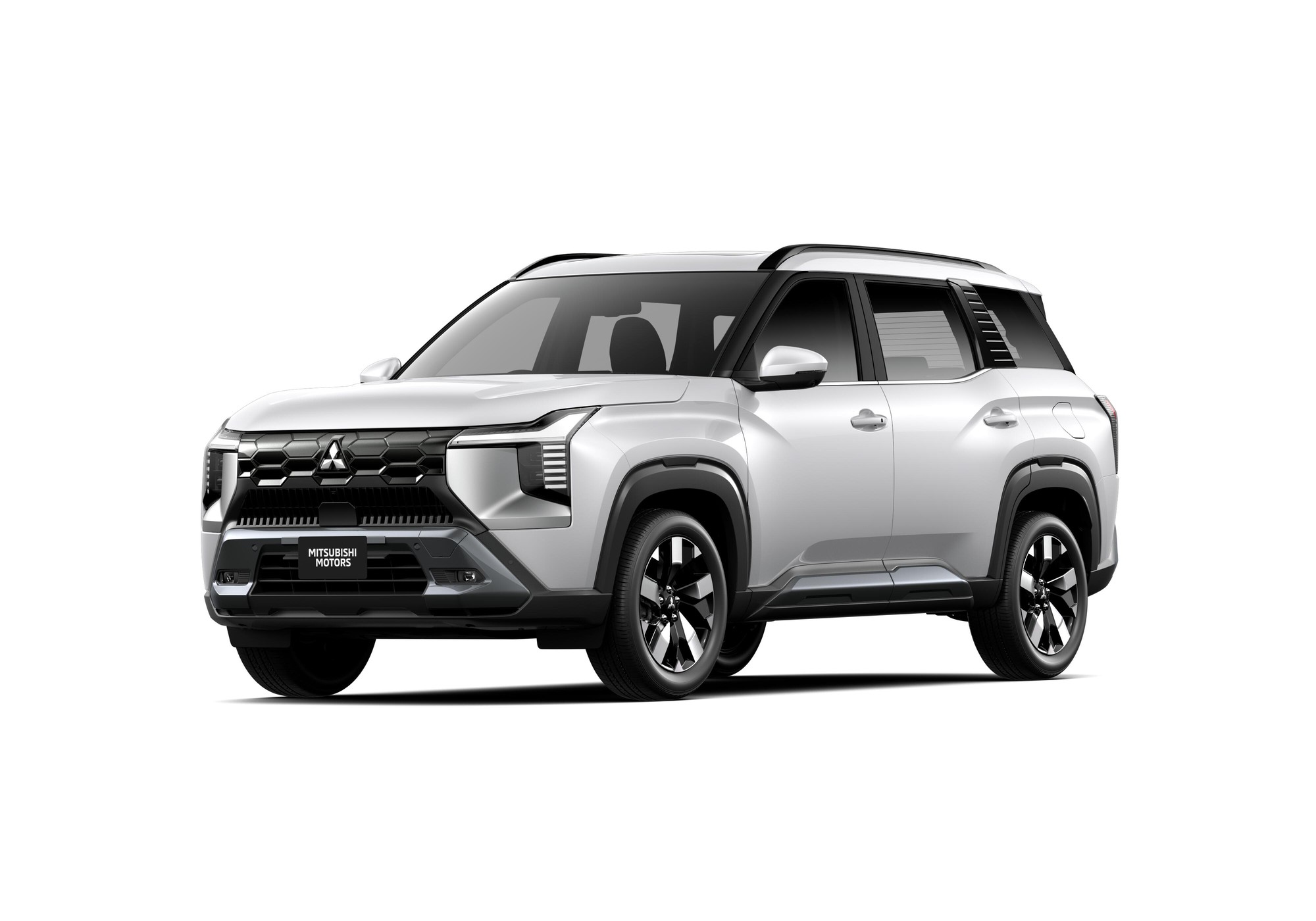 So sánh Mitsubishi Destinator và bản concept: Bỏ cần số điện tử, gương camera không còn, mâm 20 inch thành 18 inch- Ảnh 1. So sánh Mitsubishi Destinator và bản concept: Bỏ cần số điện tử, gương camera không còn, mâm 20 inch thành 18 inch- Ảnh 1.