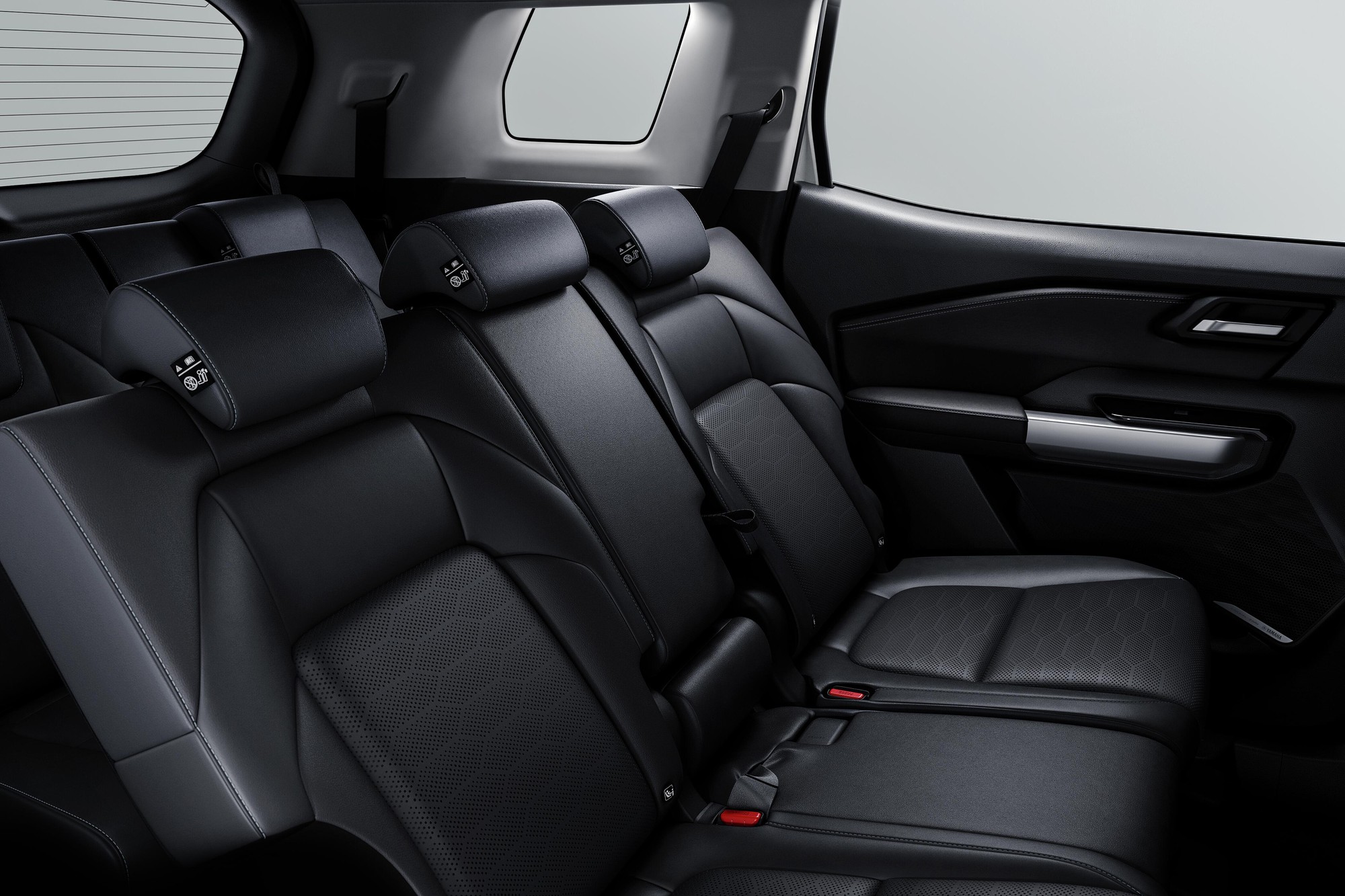 Mitsubishi Destinator ra mắt: Máy xăng 1.5L tăng áp mạnh 161 mã lực, có ADAS, sẽ hot khi về Việt Nam- Ảnh 16.