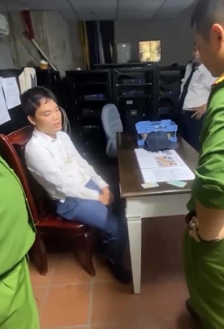 Danh tính tài xế say xỉn gây tai nạn liên hoàn khiến nhiều người thương vong ở Hà Nội- Ảnh 1. Danh tính tài xế say xỉn gây tai nạn liên hoàn khiến nhiều người thương vong ở Hà Nội- Ảnh 1.