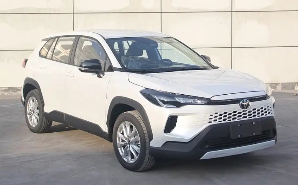 Xuất hiện Toyota Corolla Cross dáng lạ: Trông như thể xe điện, dài hơn, mạnh hơn bản bán ở Việt Nam- Ảnh 5. Xuất hiện Toyota Corolla Cross dáng lạ: Trông như thể xe điện, dài hơn, mạnh hơn bản bán ở Việt Nam- Ảnh 5.