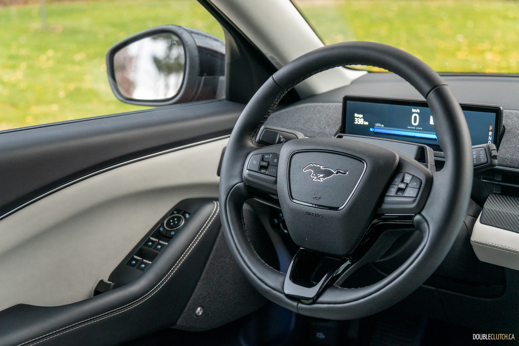 Đây là bản Ford Mustang Mach-E sắp bán tại Việt Nam: Diện mạo khác xe nhập tư, pin khủng, đầy bình có thể chạy Hà Nội - Quảng Bình- Ảnh 13. Đây là bản Ford Mustang Mach-E sắp bán tại Việt Nam: Diện mạo khác xe nhập tư, pin khủng, đầy bình có thể chạy Hà Nội - Quảng Bình- Ảnh 13.