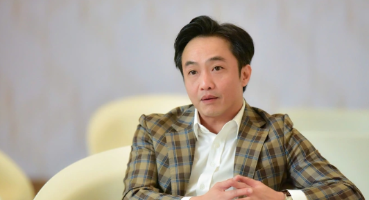 Ngừng đổi iPhone, mua xe mới, Cường Đô La bày cách giúp người trẻ lương 20 - 30 triệu đồng/tháng vẫn “chốt đơn” được ngôi nhà đầu tiên- Ảnh 1.