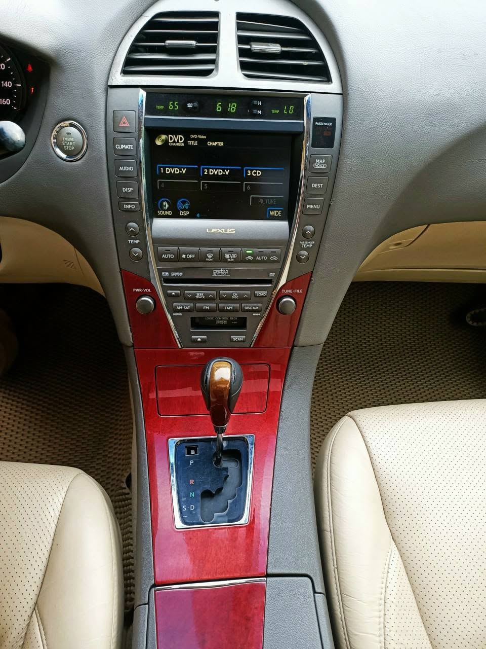 Lexus ES 350 2009 rao rẻ 'như Hyundai-Kia', người bán chia sẻ: Mua mới hơn 3 tỷ, chủ cũ 'giữ gìn chăm sóc rất kỹ'- Ảnh 13. Lexus ES 350 2009 rao rẻ 'như Hyundai-Kia', người bán chia sẻ: Mua mới hơn 3 tỷ, chủ cũ 'giữ gìn chăm sóc rất kỹ'- Ảnh 13.