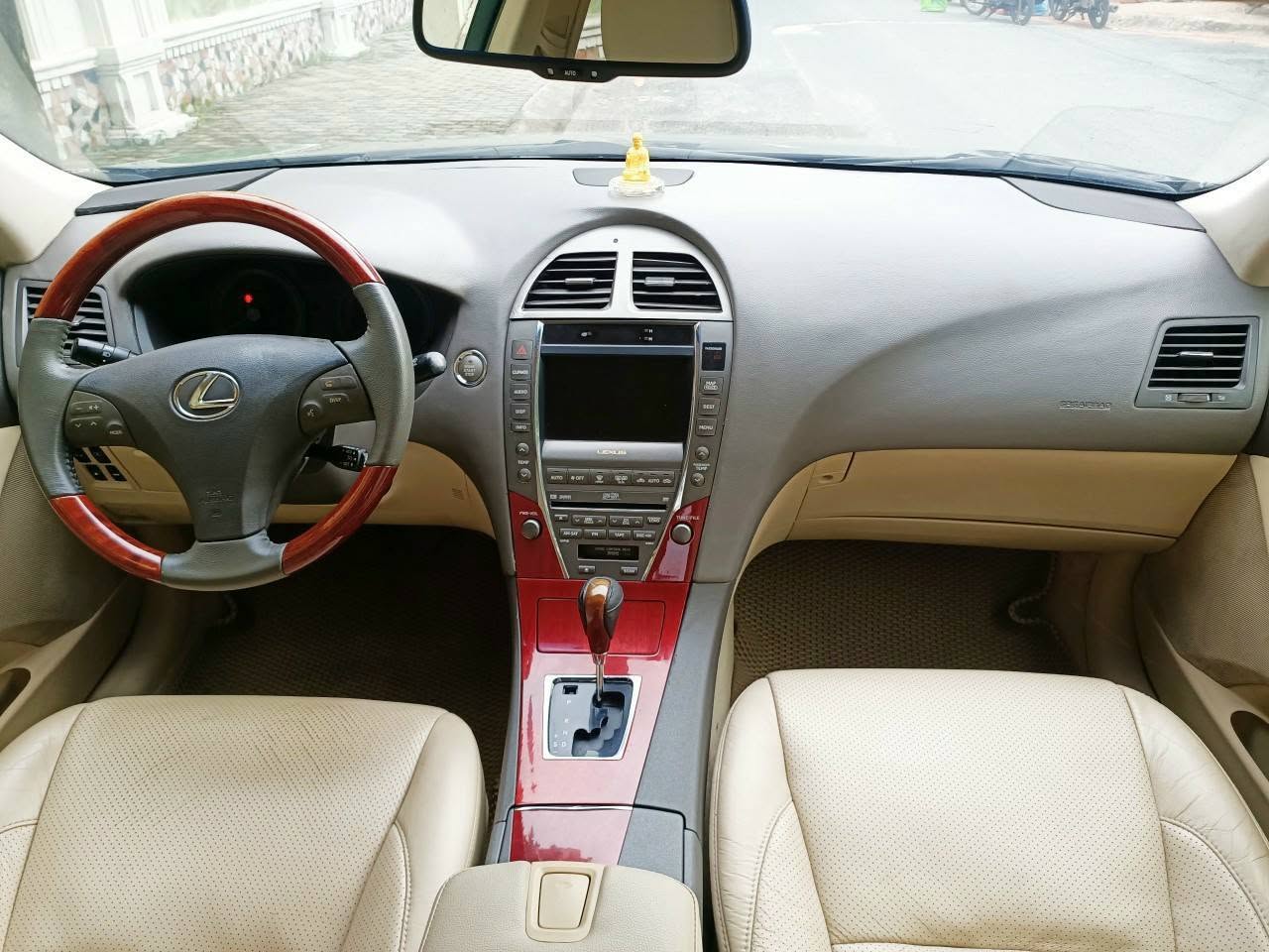 Lexus ES 350 2009 rao rẻ 'như Hyundai-Kia', người bán chia sẻ: Mua mới hơn 3 tỷ, chủ cũ 'giữ gìn chăm sóc rất kỹ'- Ảnh 9. Lexus ES 350 2009 rao rẻ 'như Hyundai-Kia', người bán chia sẻ: Mua mới hơn 3 tỷ, chủ cũ 'giữ gìn chăm sóc rất kỹ'- Ảnh 9.
