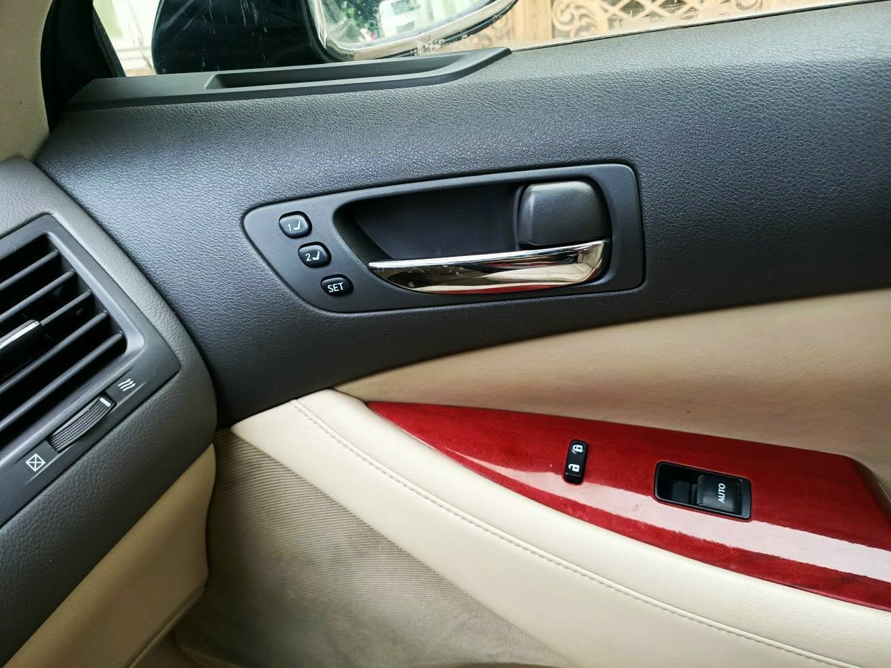 Lexus ES 350 2009 rao rẻ 'như Hyundai-Kia', người bán chia sẻ: Mua mới hơn 3 tỷ, chủ cũ 'giữ gìn chăm sóc rất kỹ'- Ảnh 15. Lexus ES 350 2009 rao rẻ 'như Hyundai-Kia', người bán chia sẻ: Mua mới hơn 3 tỷ, chủ cũ 'giữ gìn chăm sóc rất kỹ'- Ảnh 15.