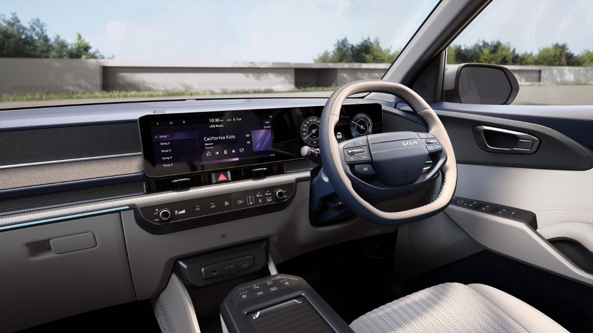Kia Carens bản điện giá quy đổi gần 550 triệu đồng mở bán từ hôm nay, có cơ hội về Việt Nam khi xe xăng sắp bị hạn chế- Ảnh 6.