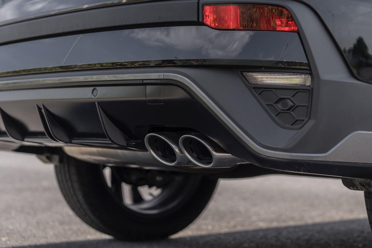 Hyundai Creta N Line có gì hấp dẫn khách Việt với giá bán 715 triệu đồng?- Ảnh 3. Hyundai Creta N Line có gì hấp dẫn khách Việt với giá bán 715 triệu đồng?- Ảnh 3.
