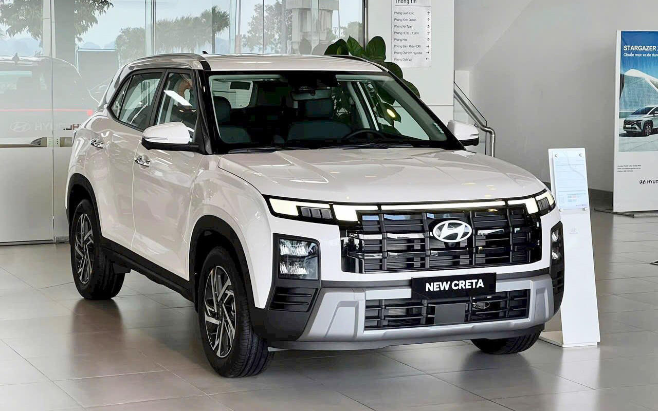 Hyundai Creta 2025 giảm giá mạnh tại đại lý: Bản 'base' còn hơn 564 triệu đồng, kịch sàn giá nhóm xe Nhật, Hàn cùng phân khúc- Ảnh 2. Hyundai Creta 2025 giảm giá mạnh tại đại lý: Bản 'base' còn hơn 564 triệu đồng, kịch sàn giá nhóm xe Nhật, Hàn cùng phân khúc- Ảnh 2.