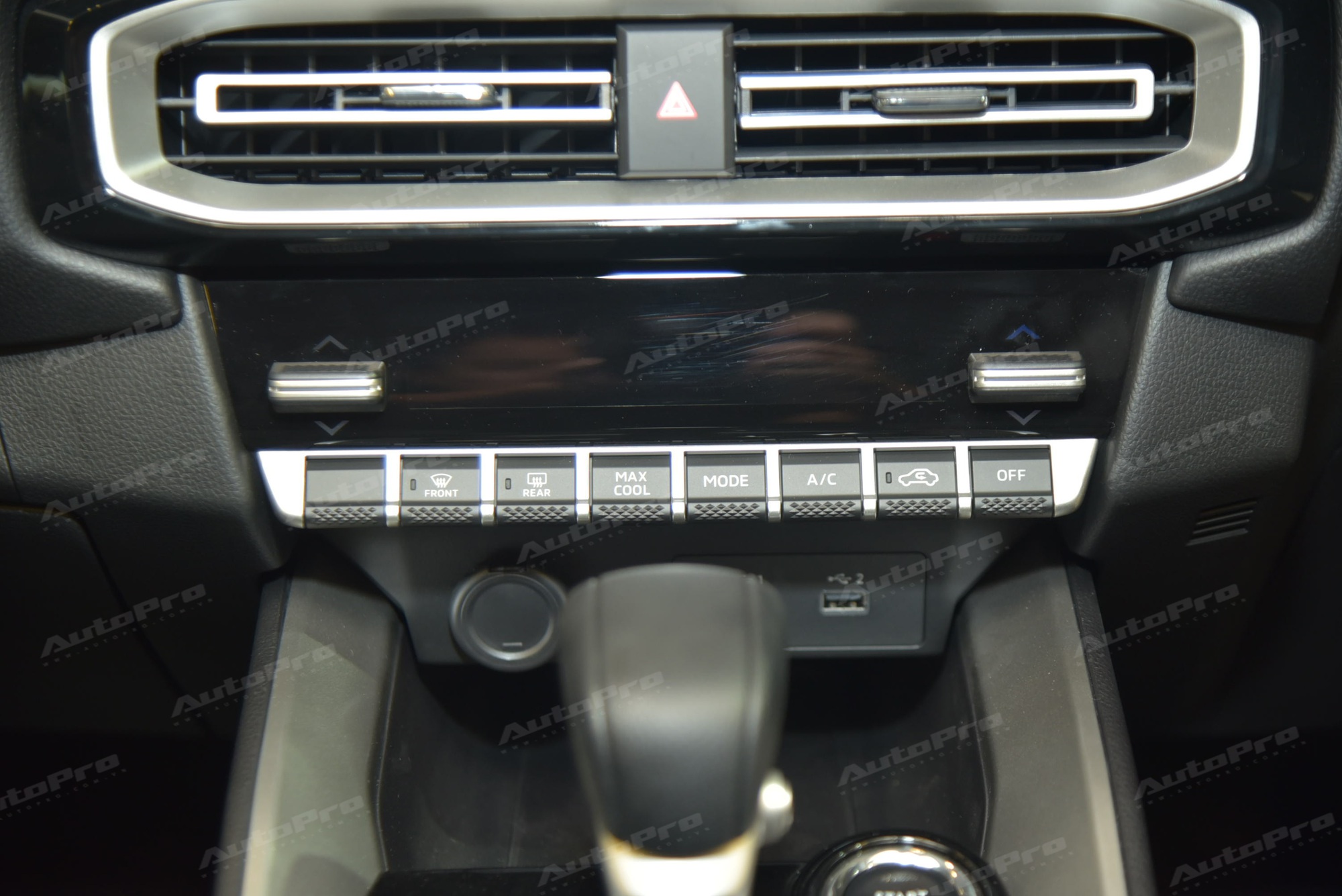 Chi tiết Mitsubishi Destinator GLS: Giá quy đổi từ 617 triệu đồng, phù hợp cho người thực dụng không cần quá nhiều tiện nghi nhưng muốn cabin rộng và gầm cao hẳn- Ảnh 22.