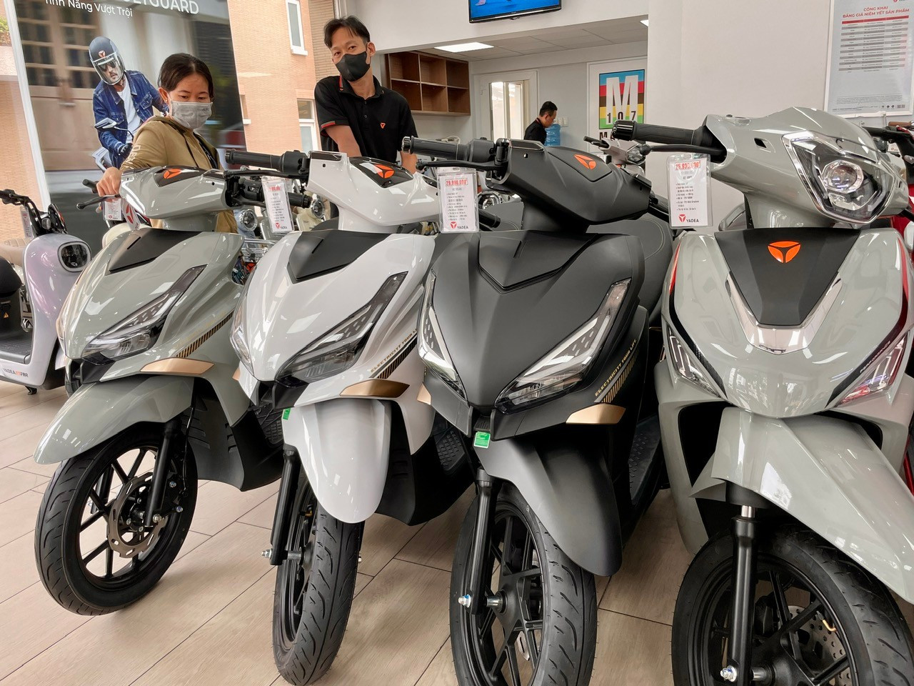 400.000 xe máy xăng sang xe điện ở TPHCM: Hạ tầng sạc được giải quyết ra sao?- Ảnh 2.