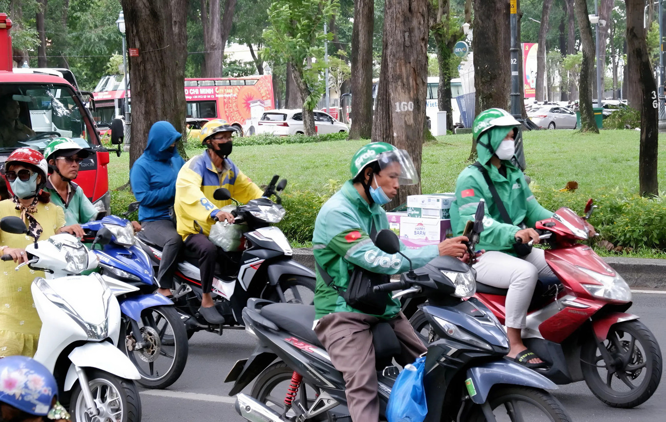 400.000 xe máy xăng sang xe điện ở TPHCM: Hạ tầng sạc được giải quyết ra sao?- Ảnh 1.