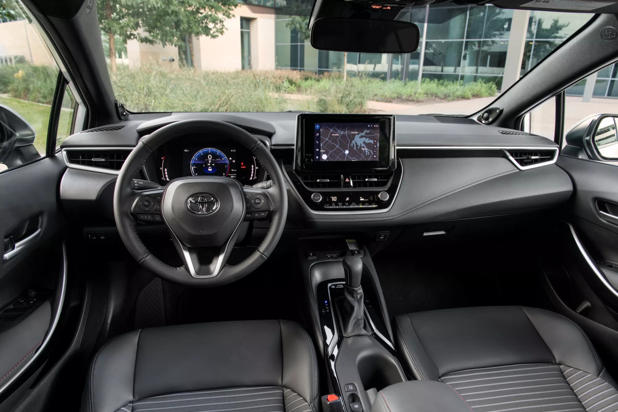 Toyota Corolla 2026 ra mắt: ADAS xịn hơn, tiện nghi nâng cấp có điểm giống Altis tại Việt Nam- Ảnh 3.
