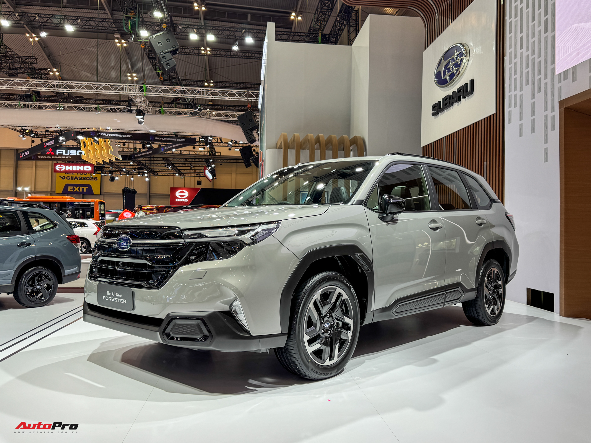 Subaru Forester 2025 lần đầu ra mắt Đông Nam Á: Giá quy đổi gần 1,2 tỷ, tăng khả năng về VN đấu CX-5, CR-V- Ảnh 2. Subaru Forester 2025 lần đầu ra mắt Đông Nam Á: Giá quy đổi gần 1,2 tỷ, tăng khả năng về VN đấu CX-5, CR-V- Ảnh 2.