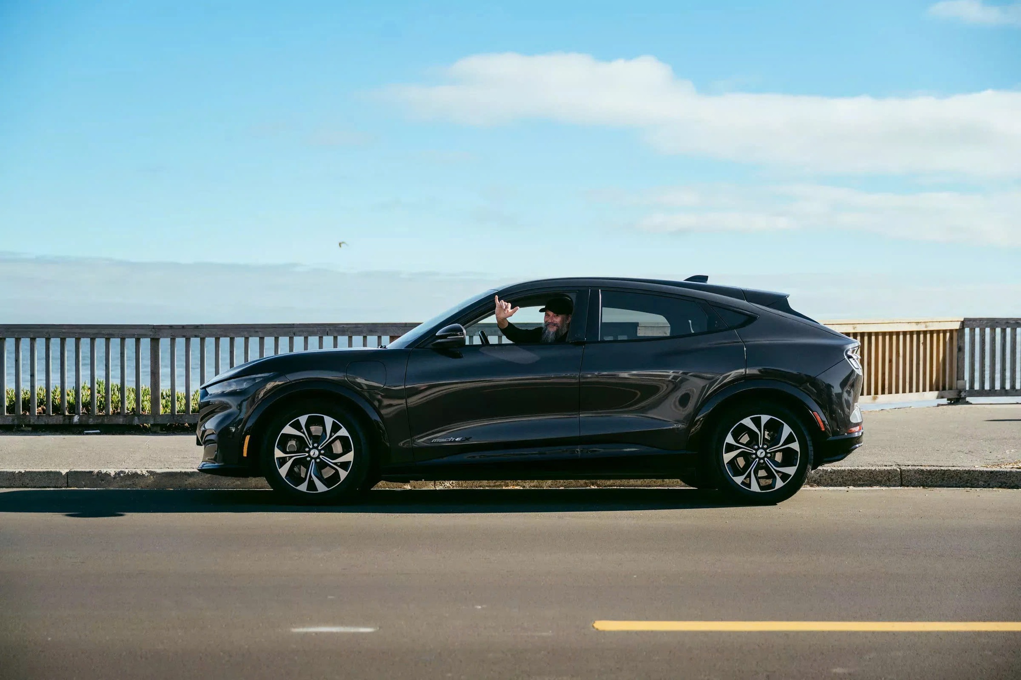 Ford Mustang Mach-E sắp ra mắt Việt Nam pin 'trâu' thế nào: 3 năm chạy hơn 400.000km vẫn còn 90% so với xe mới- Ảnh 2.
