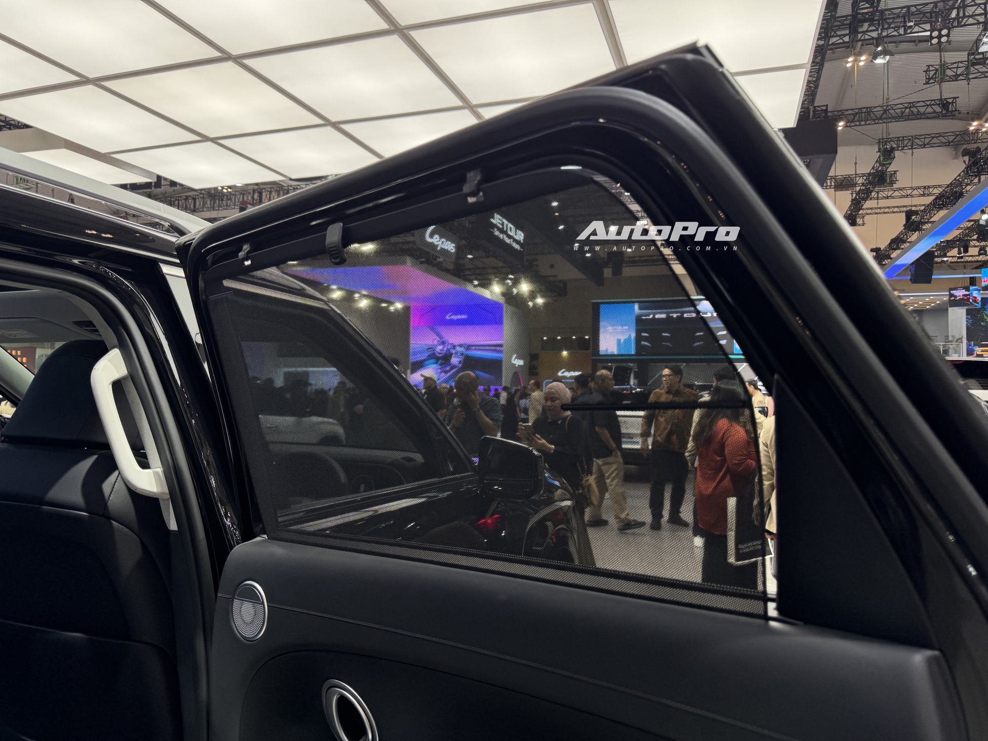 Sờ thử Hyundai Palisade bản tiêu chuẩn giá hơn 1,7 tỷ vừa về ĐNÁ: Nội thất không giống bản 'base', vẫn có đủ ADAS, loa Bose, màn hình to- Ảnh 21. Sờ thử Hyundai Palisade bản tiêu chuẩn giá hơn 1,7 tỷ vừa về ĐNÁ: Nội thất không giống bản 'base', vẫn có đủ ADAS, loa Bose, màn hình to- Ảnh 21.
