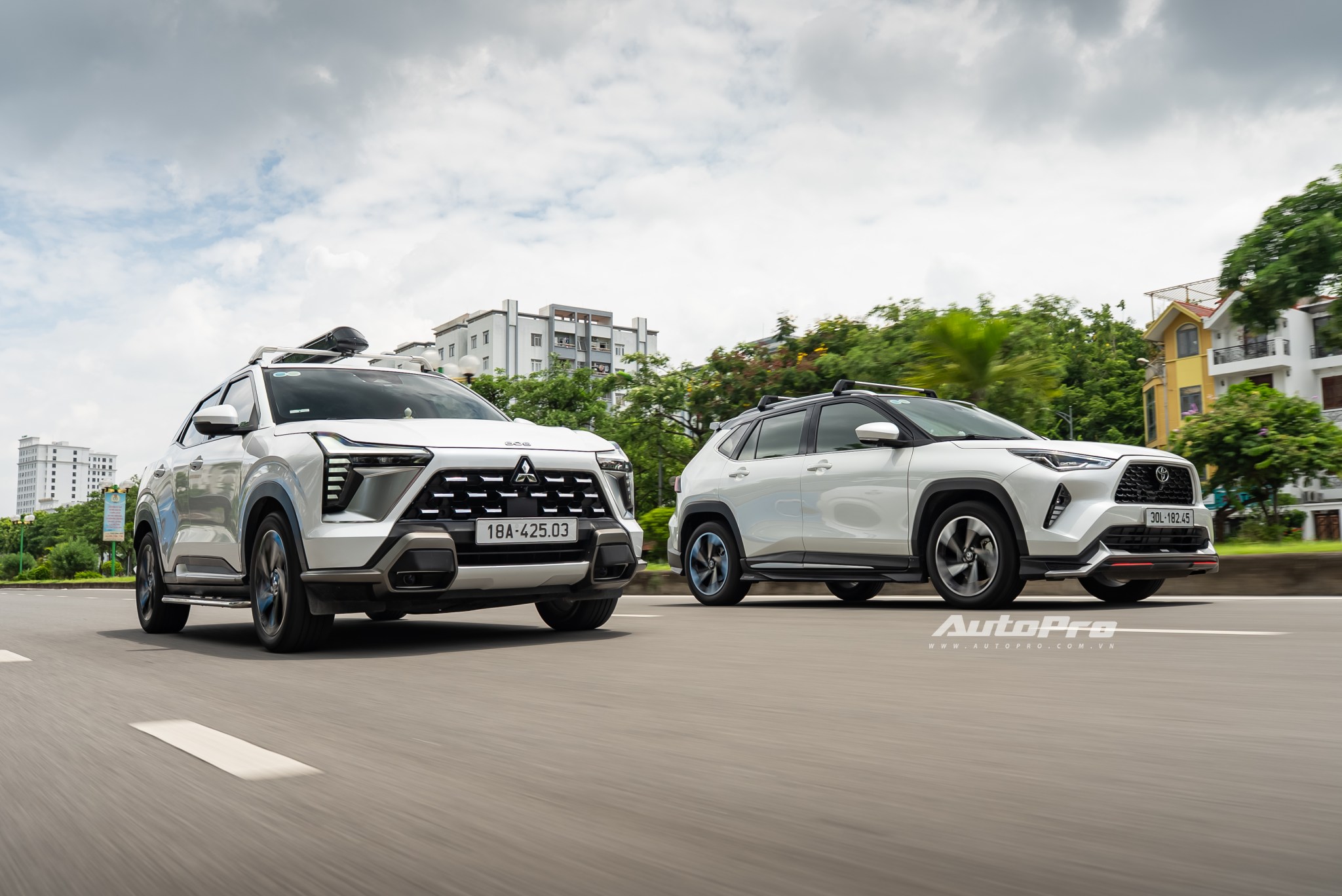 Đổi xe lái thử, hai chủ xe Mitsubishi Xforce và Toyota Yaris Cross bóc tách nhiều điểm khác biệt mà thông số không thể hiện được- Ảnh 30. Đổi xe lái thử, hai chủ xe Mitsubishi Xforce và Toyota Yaris Cross bóc tách nhiều điểm khác biệt mà thông số không thể hiện được- Ảnh 30.