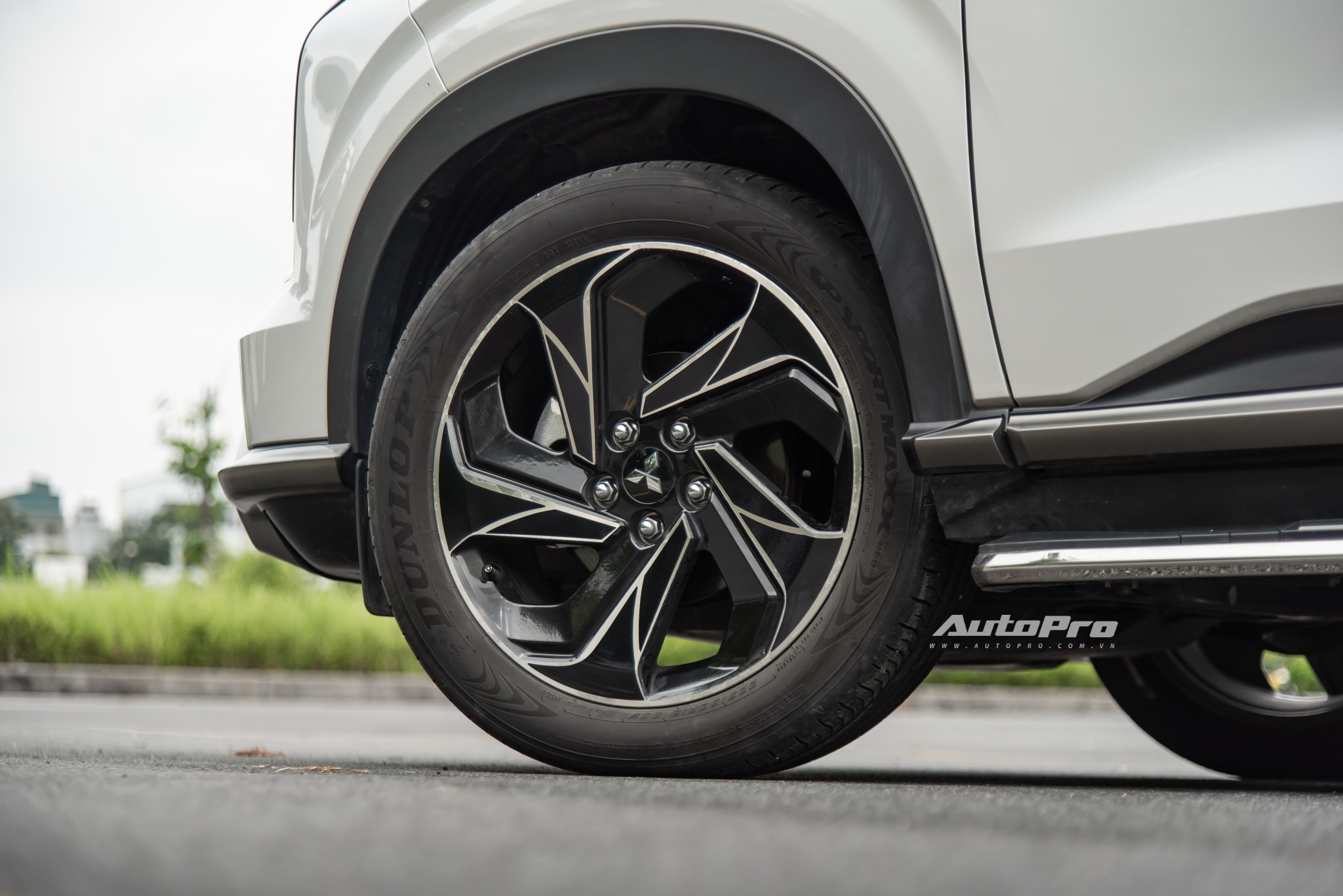Đổi xe lái thử, hai chủ xe Mitsubishi Xforce và Toyota Yaris Cross bóc tách nhiều điểm khác biệt mà thông số không thể hiện được- Ảnh 10.