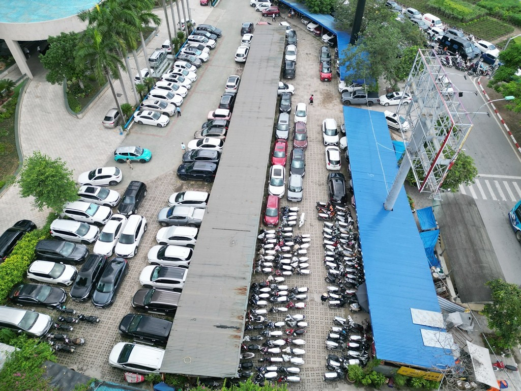 Hà Nội: 4 vị trí khu vực cấm xe máy xăng dự kiến làm bãi đỗ, trạm sạc xe điện- Ảnh 1. Hà Nội: 4 vị trí khu vực cấm xe máy xăng dự kiến làm bãi đỗ, trạm sạc xe điện- Ảnh 1.
