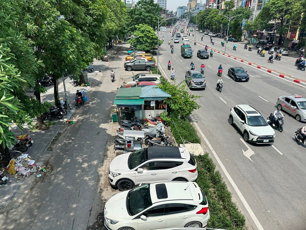 Hà Nội: 4 vị trí khu vực cấm xe máy xăng dự kiến làm bãi đỗ, trạm sạc xe điện- Ảnh 4. Hà Nội: 4 vị trí khu vực cấm xe máy xăng dự kiến làm bãi đỗ, trạm sạc xe điện- Ảnh 4.