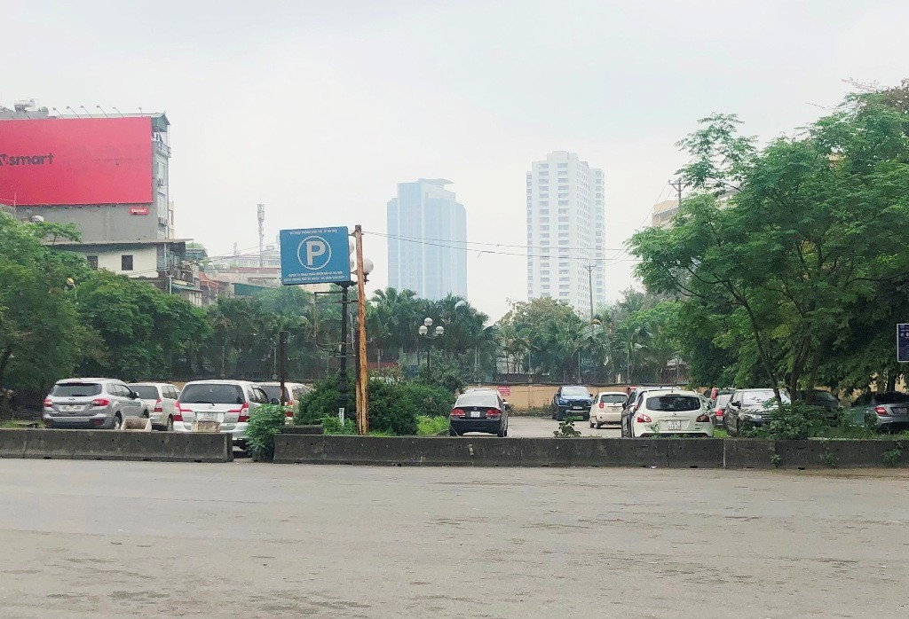 Hà Nội: 4 vị trí khu vực cấm xe máy xăng dự kiến làm bãi đỗ, trạm sạc xe điện- Ảnh 7. Hà Nội: 4 vị trí khu vực cấm xe máy xăng dự kiến làm bãi đỗ, trạm sạc xe điện- Ảnh 7.