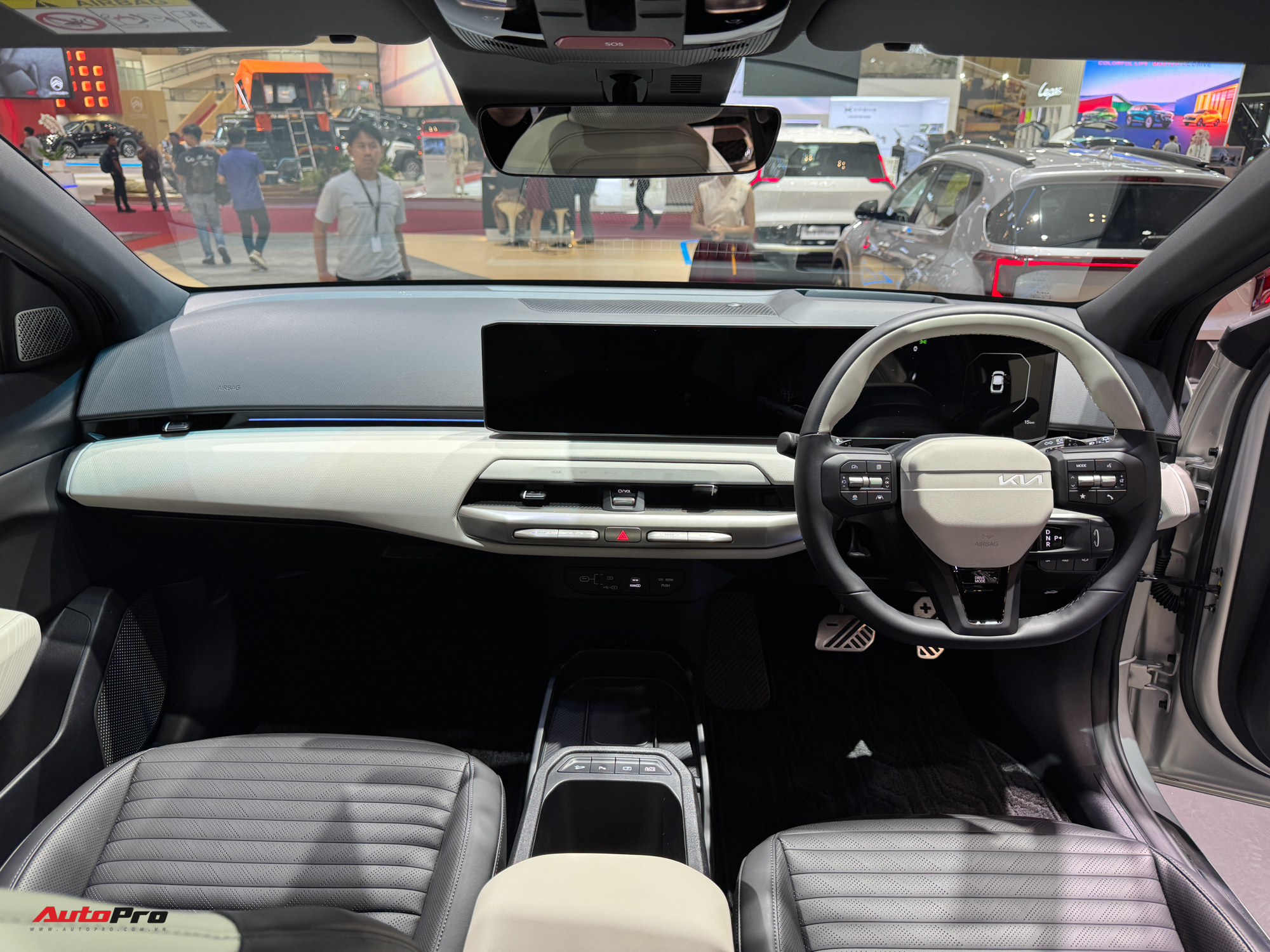 Kia EV4 ra mắt Đông Nam Á: Chạy tối đa 630km/sạc, nếu về Việt Nam đủ chạy từ Hà Nội tới Quảng Trị- Ảnh 4.