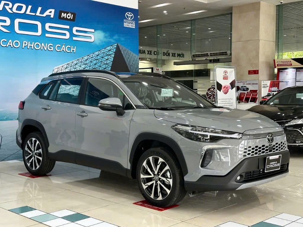 Cách người Việt mua xe gầm cao nửa đầu 2025: 10 mẫu thì 9 mẫu dưới 1 tỷ, xe duy nhất trên 1 tỷ là cái tên đã hạ gục Fortuner, Santa Fe- Ảnh 11. Cách người Việt mua xe gầm cao nửa đầu 2025: 10 mẫu thì 9 mẫu dưới 1 tỷ, xe duy nhất trên 1 tỷ là cái tên đã hạ gục Fortuner, Santa Fe- Ảnh 11.