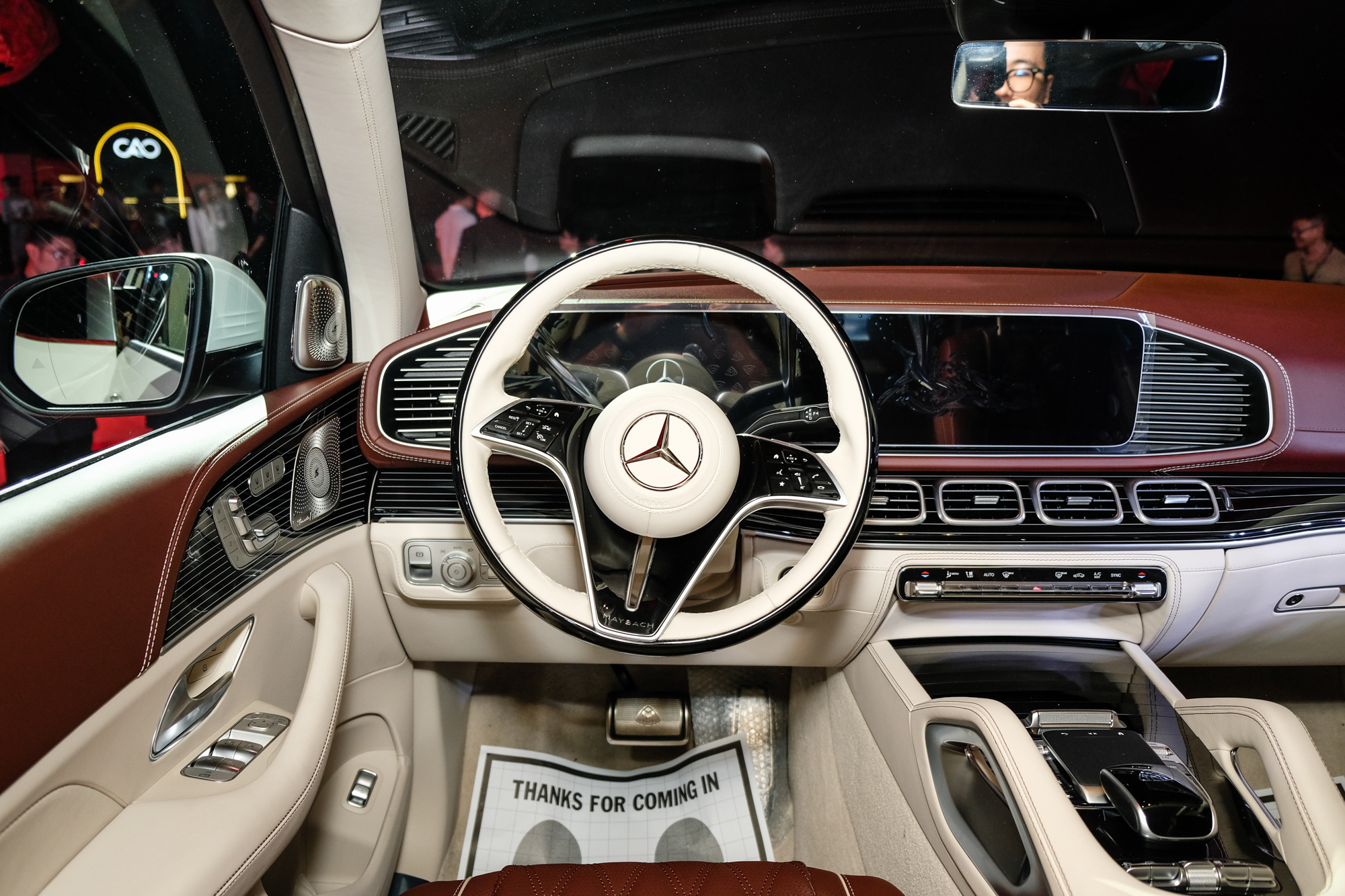 Mercedes-Maybach GLS 600 2025 ra mắt Việt Nam: Giá 12,379 tỷ đồng, bổ sung ADAS, thêm nhiều option đẳng cấp phía sau cho ông chủ- Ảnh 11.
