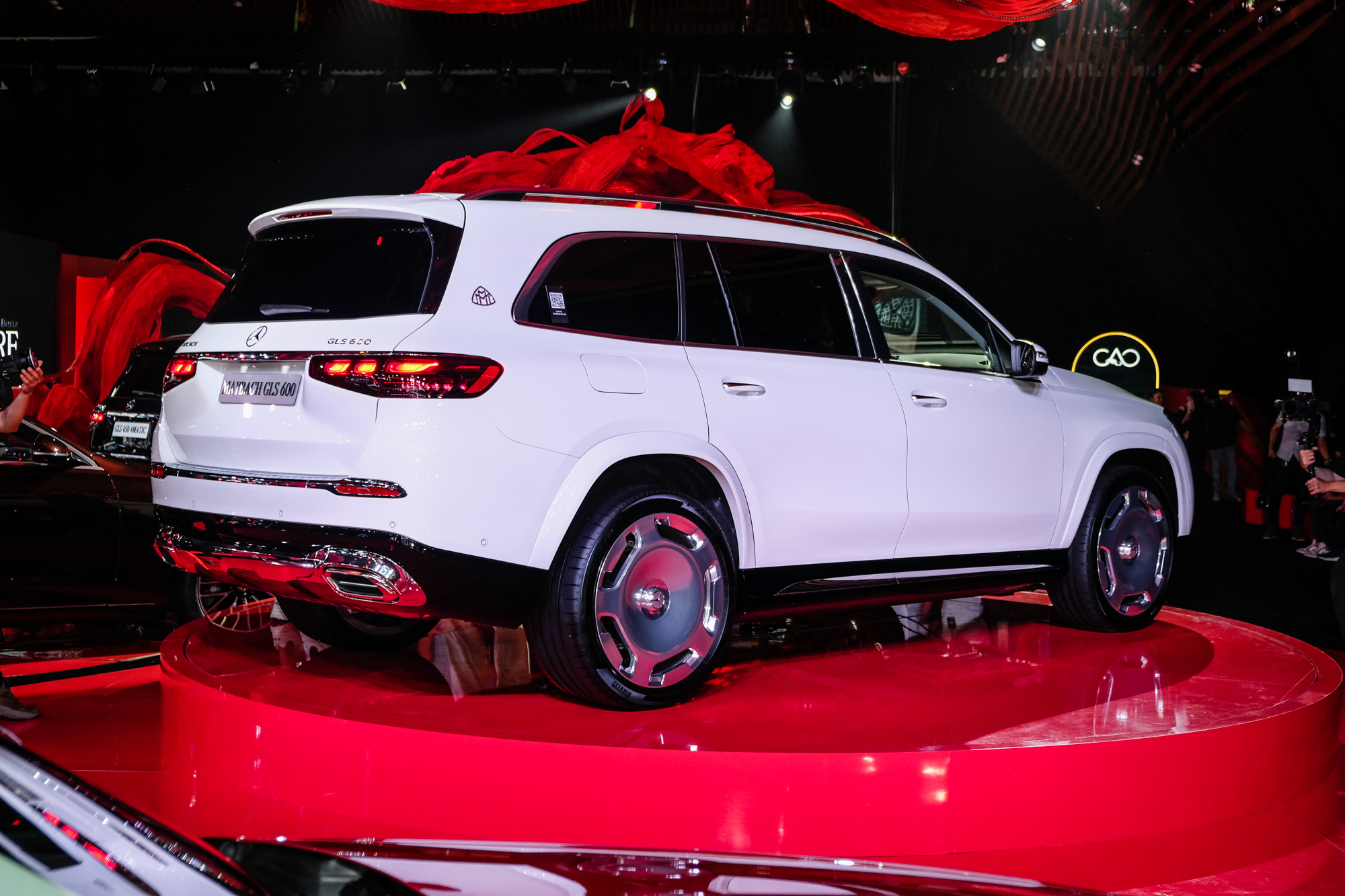 Mercedes-Maybach GLS 600 2025 ra mắt Việt Nam: Giá 12,379 tỷ đồng, bổ sung ADAS, thêm nhiều option đẳng cấp phía sau cho ông chủ- Ảnh 8.